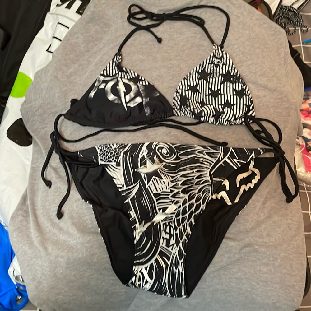 Rare fox bikini !